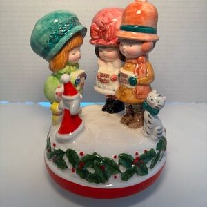 Vintage Schmid Music Box 1971 Christmas Carolers Japan We Wish You A Merry Xmas